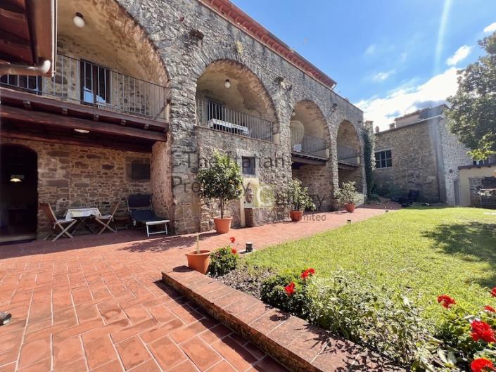 Image No.9-7 Bed Villa for sale