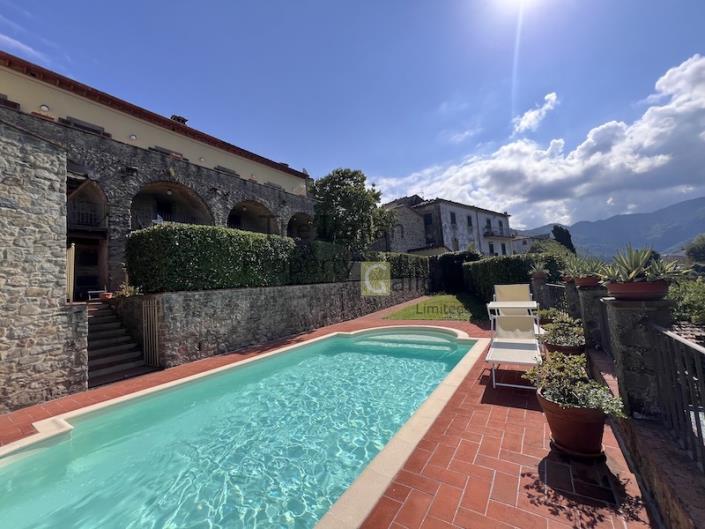 Image No.25-7 Bed Villa for sale