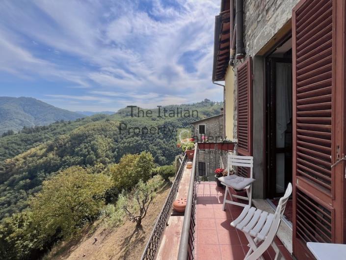 Image No.9-3 Bed House for sale