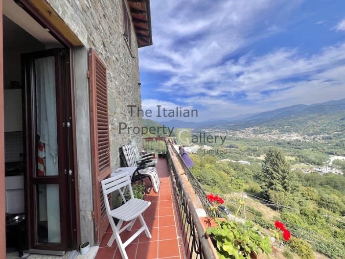 Image No.1-3 Bed House for sale
