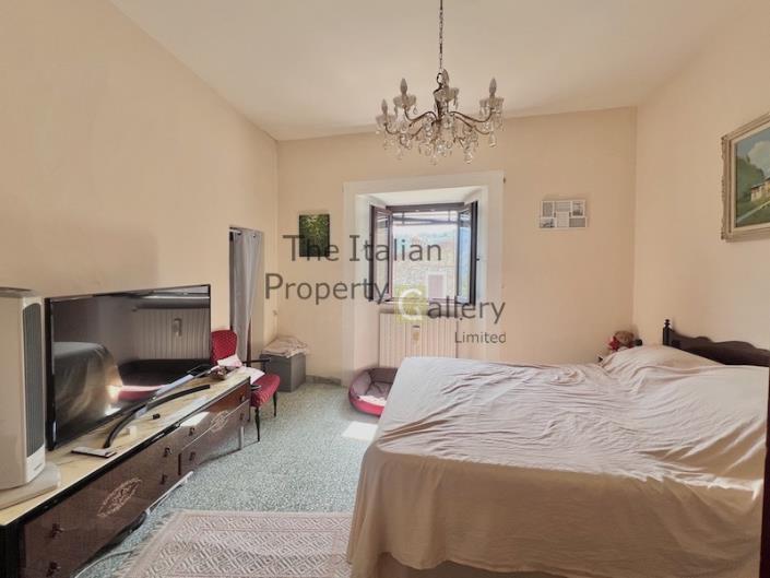 Image No.22-3 Bed House for sale