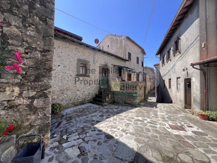 Image No.6-Maison de 3 chambres à vendre à Bagni di Lucca