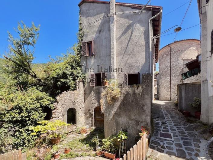 Image No.4-Maison de 3 chambres à vendre à Bagni di Lucca