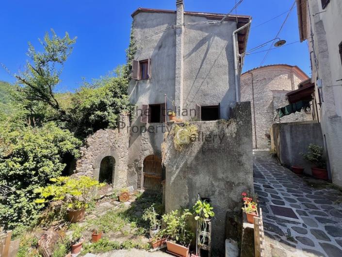 Image No.25-Maison de 3 chambres à vendre à Bagni di Lucca