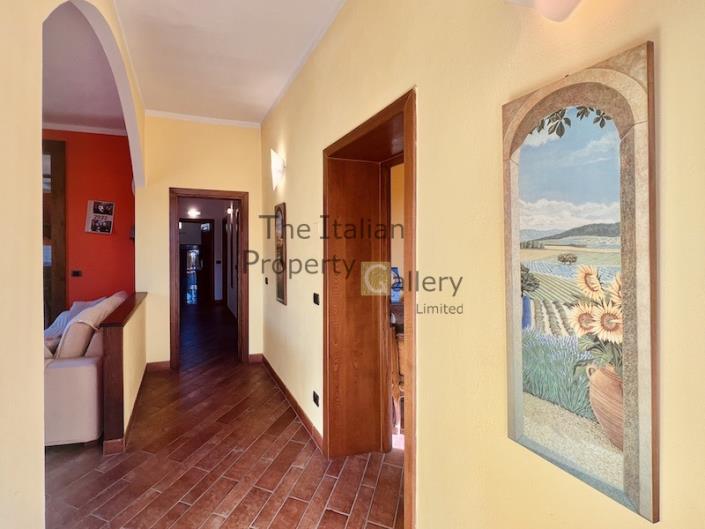 Image No.6-3 Bed Apartment for sale