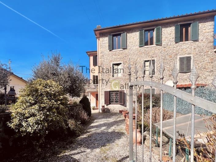 Image No.12-3 Bed Apartment for sale