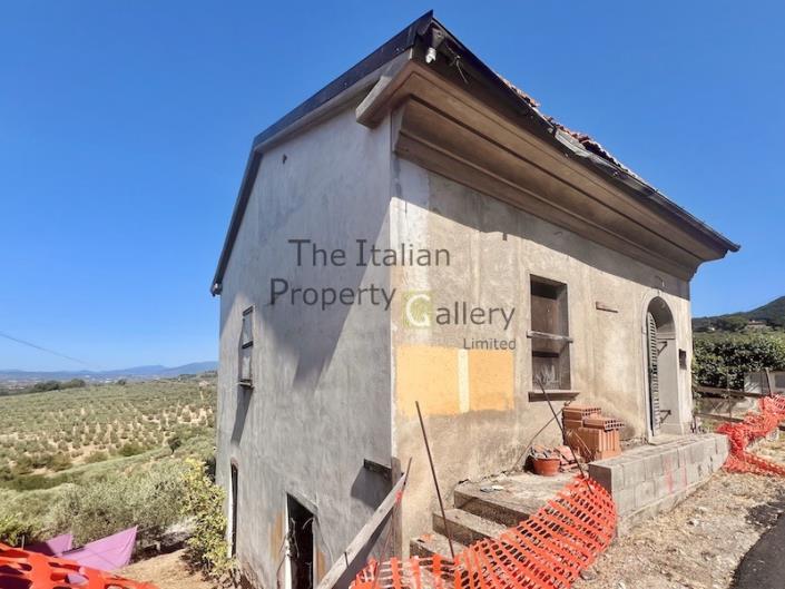 Image No.12-2 Bed House for sale