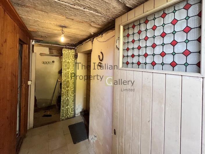 Image No.37-4 Bed Villa / Detached for sale