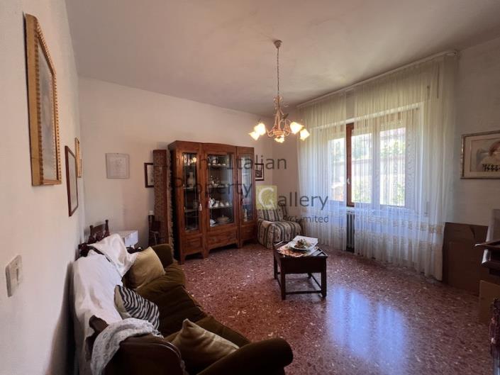 Image No.33-3 Bed Apartment for sale