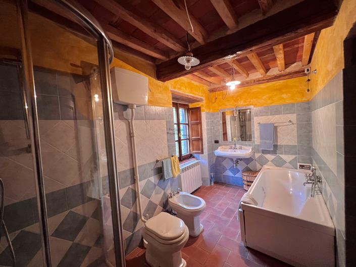 Image No.16-3 Bed House for sale