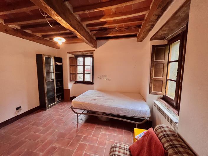 Image No.22-3 Bed House for sale