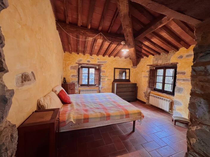 Image No.21-3 Bed House for sale