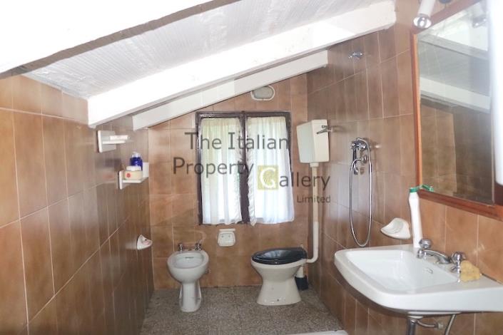 Image No.9-2 Bed House for sale