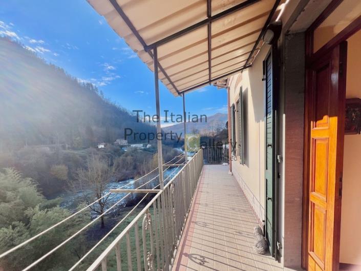 Image No.6-3 Bed House for sale