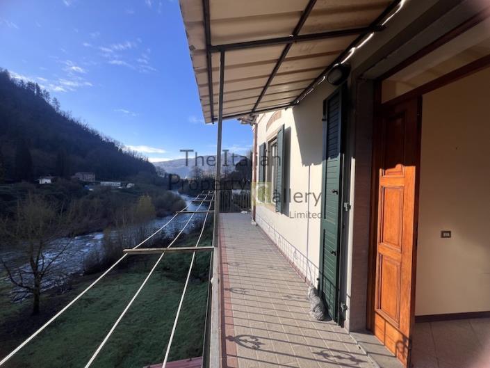 Image No.16-3 Bed House for sale