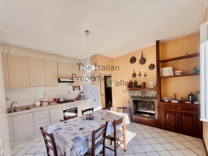 Image No.2-3 Bed House for sale