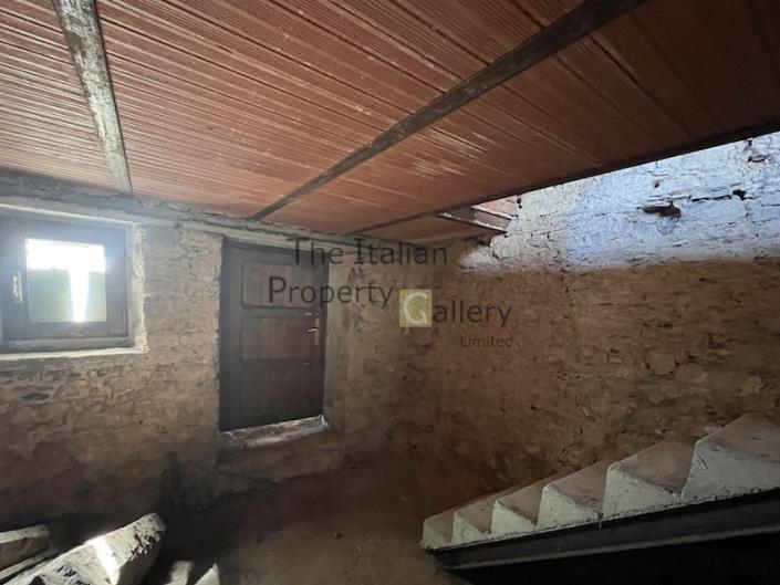 Image No.2-2 Bed House for sale