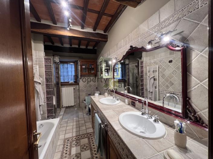 Image No.4-3 Bed House for sale