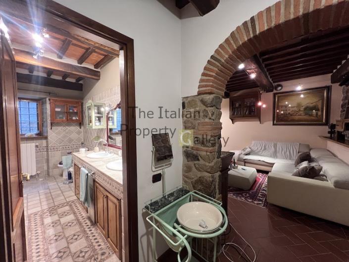 Image No.13-3 Bed House for sale