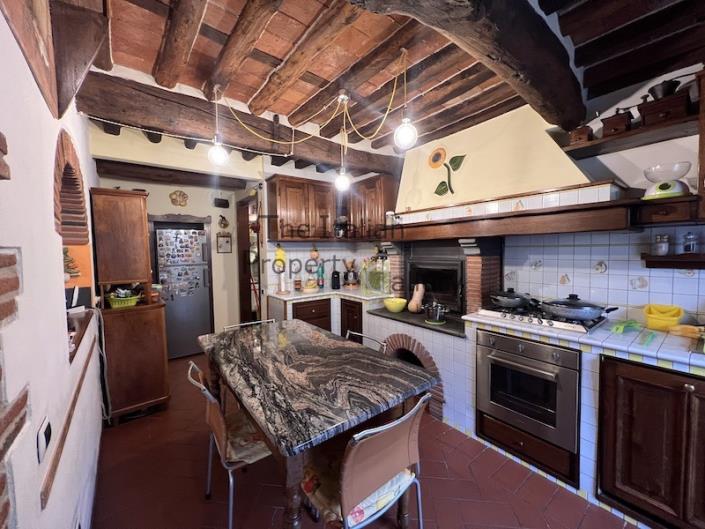 Image No.15-3 Bed House for sale