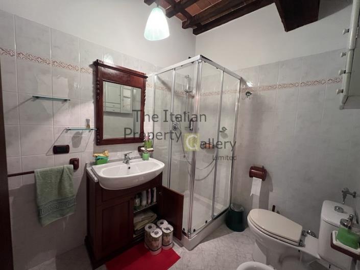 Image No.7-3 Bed House for sale