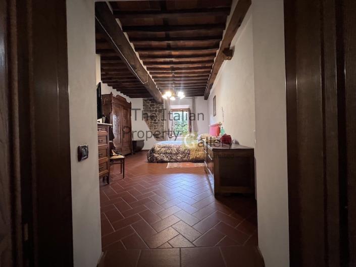 Image No.25-3 Bed House for sale