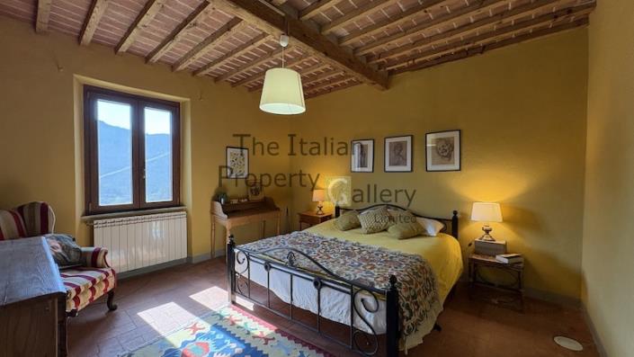 Image No.2-3 Bed House for sale