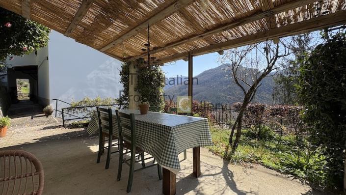 Image No.6-3 Bed House for sale