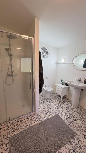 Image No.18-3 Bed House for sale