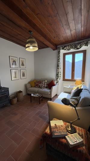 Image No.24-3 Bed House for sale