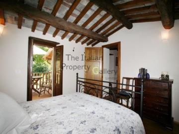 bedroom-going-to-the-terrace