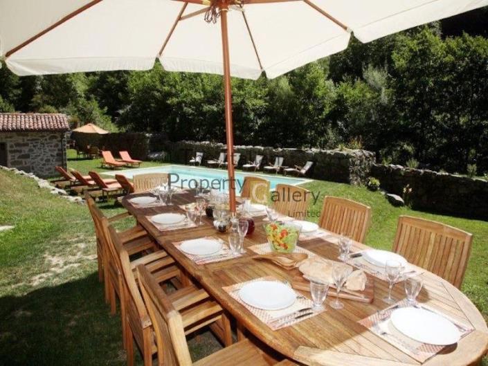 Image No.3-5 Bed House for sale