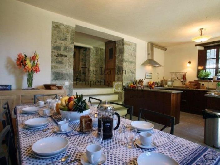 Image No.14-5 Bed House for sale