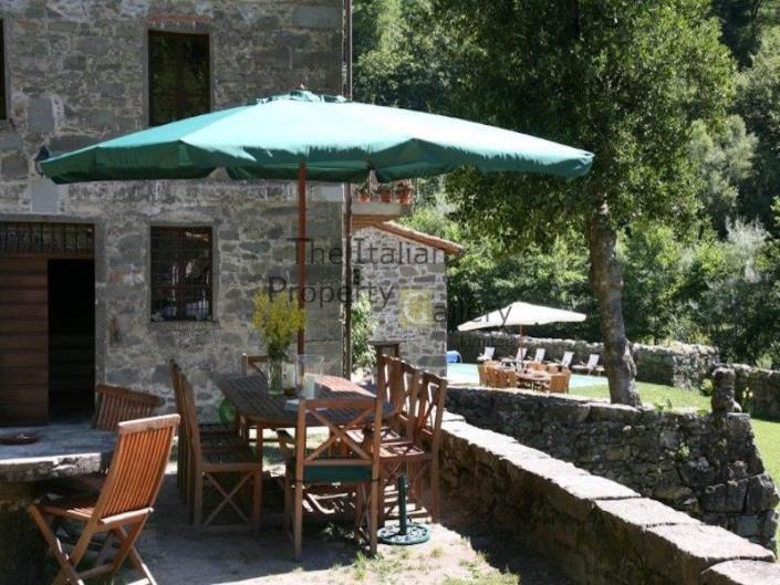 Image No.5-5 Bed House for sale