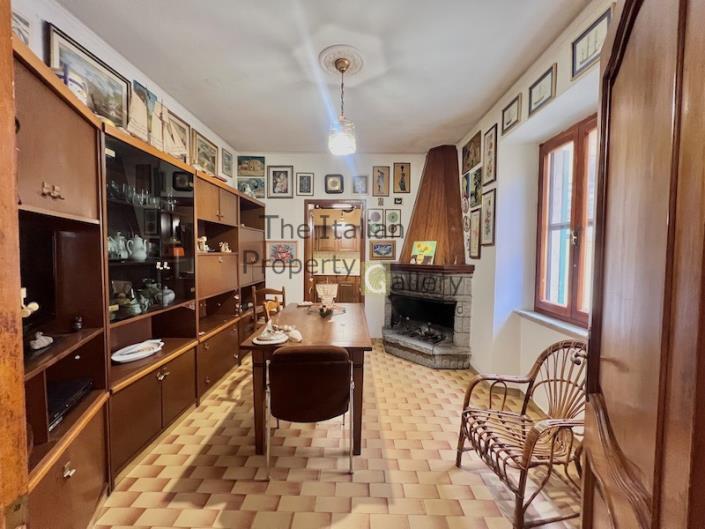 Image No.29-4 Bed House for sale