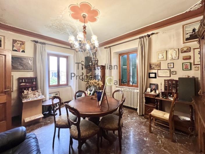 Image No.31-4 Bed House for sale