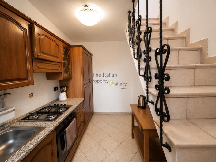 Image No.2-1 Bed House for sale