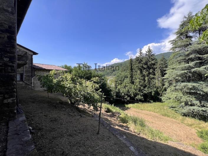 Image No.6-5 Bed House for sale