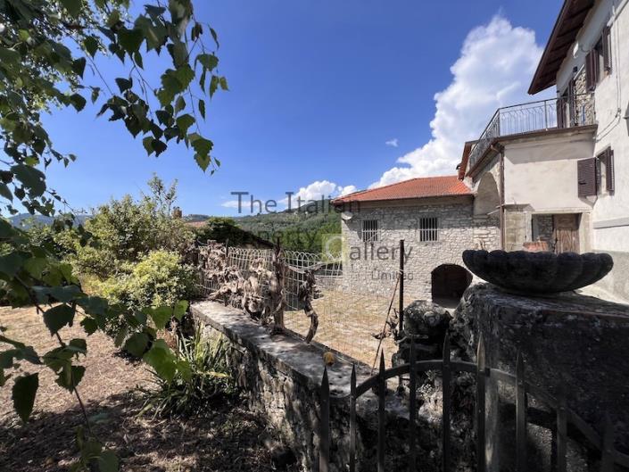Image No.23-5 Bed House for sale