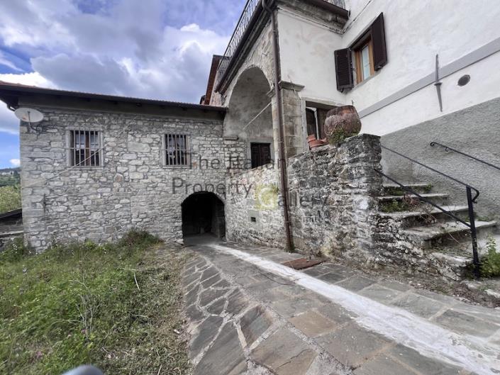 Image No.27-5 Bed House for sale