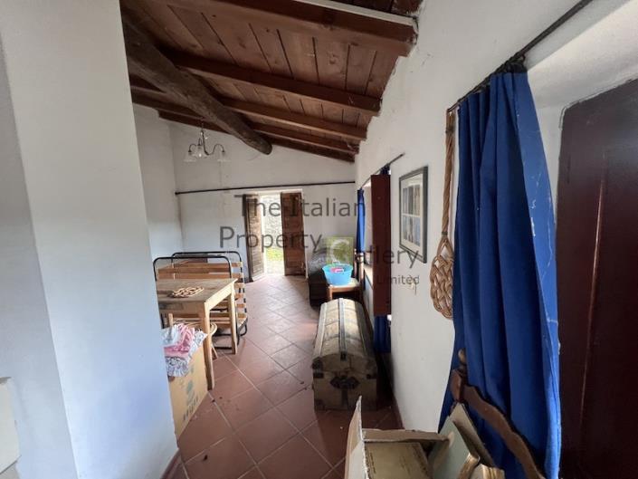 Image No.30-5 Bed House for sale