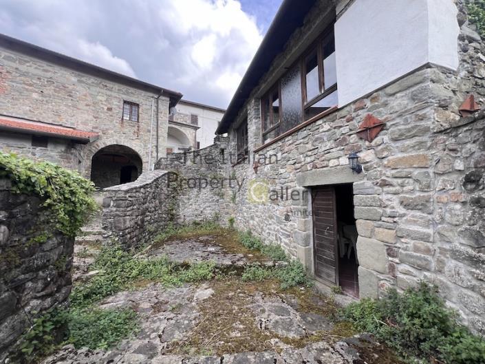 Image No.33-5 Bed House for sale