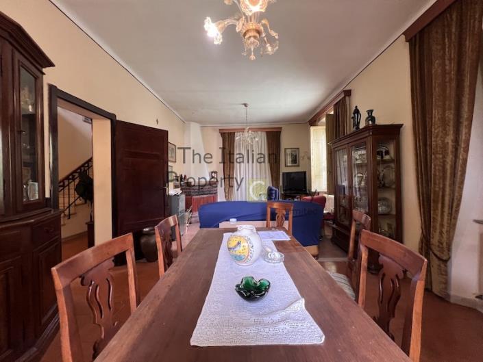 Image No.2-4 Bed Villa / Detached for sale