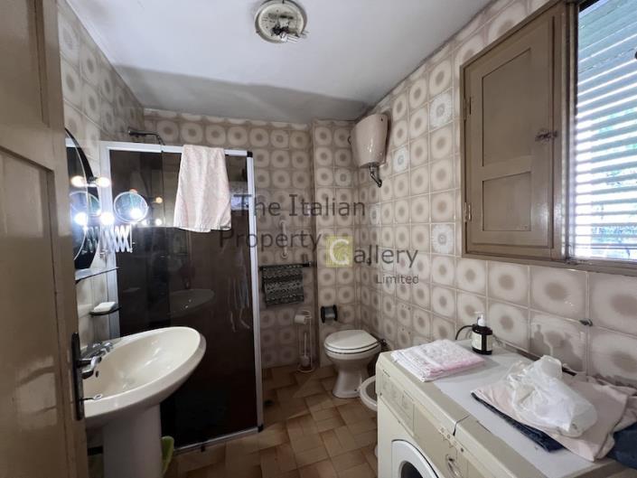 Image No.17-4 Bed Villa / Detached for sale