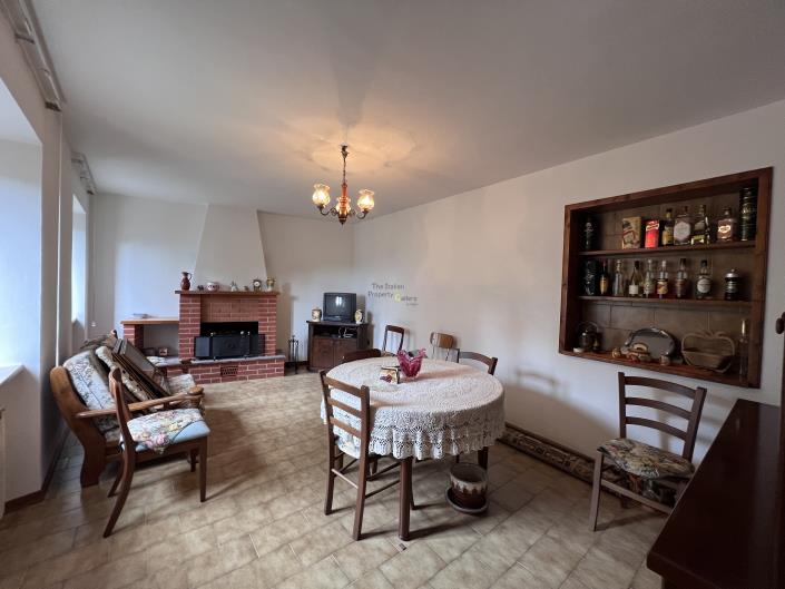 Image No.3-3 Bed House for sale