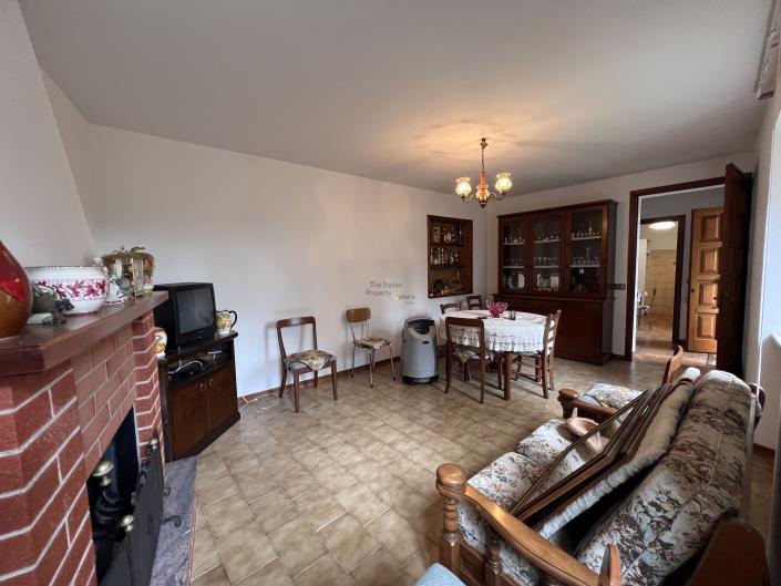 Image No.22-3 Bed House for sale