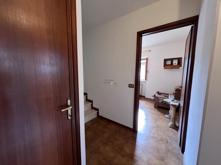 Image No.13-3 Bed House for sale