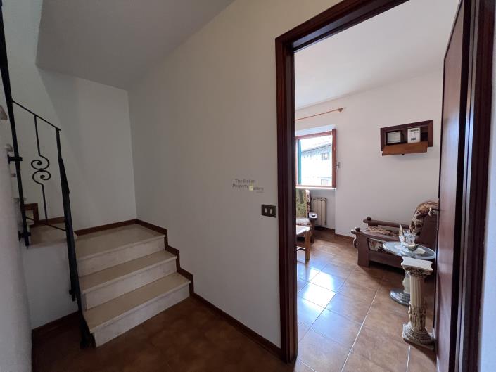 Image No.26-3 Bed House for sale