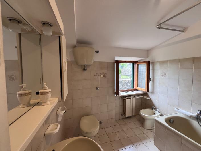 Image No.14-3 Bed House for sale
