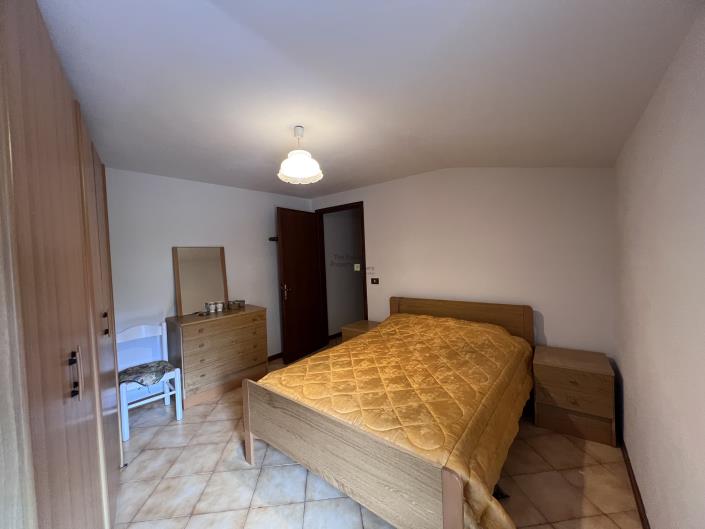 Image No.16-3 Bed House for sale